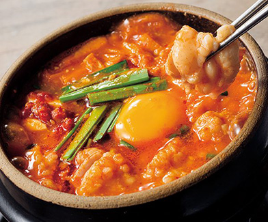 もちもち牛のホルモンスンドゥブ