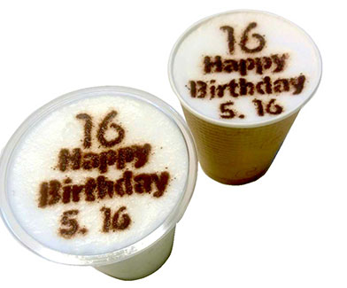 長谷川洸選手バースデーカフェラテ