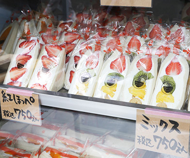 フルーツサンド