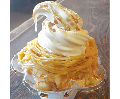 やきいもパフェ氷