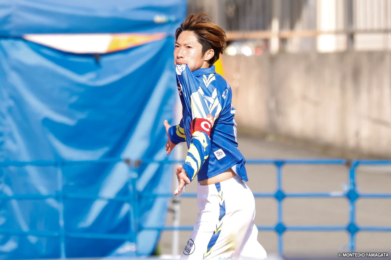No.8 土居 聖真 選手